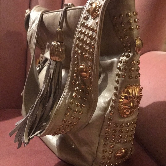 Handbags - 🍋100% champagne leather lion luxury vibes handbag